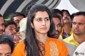 NTR Family Visit to NTR Ghat 2016